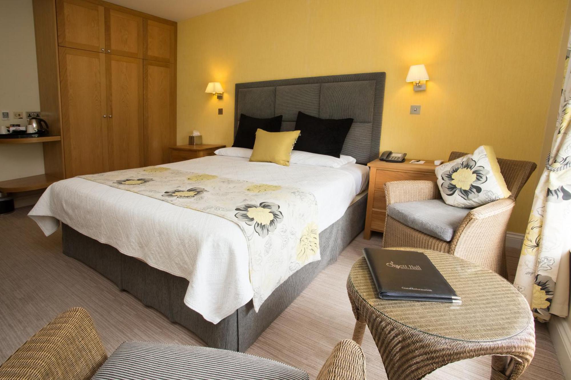 Orsett Hall Habitación foto
