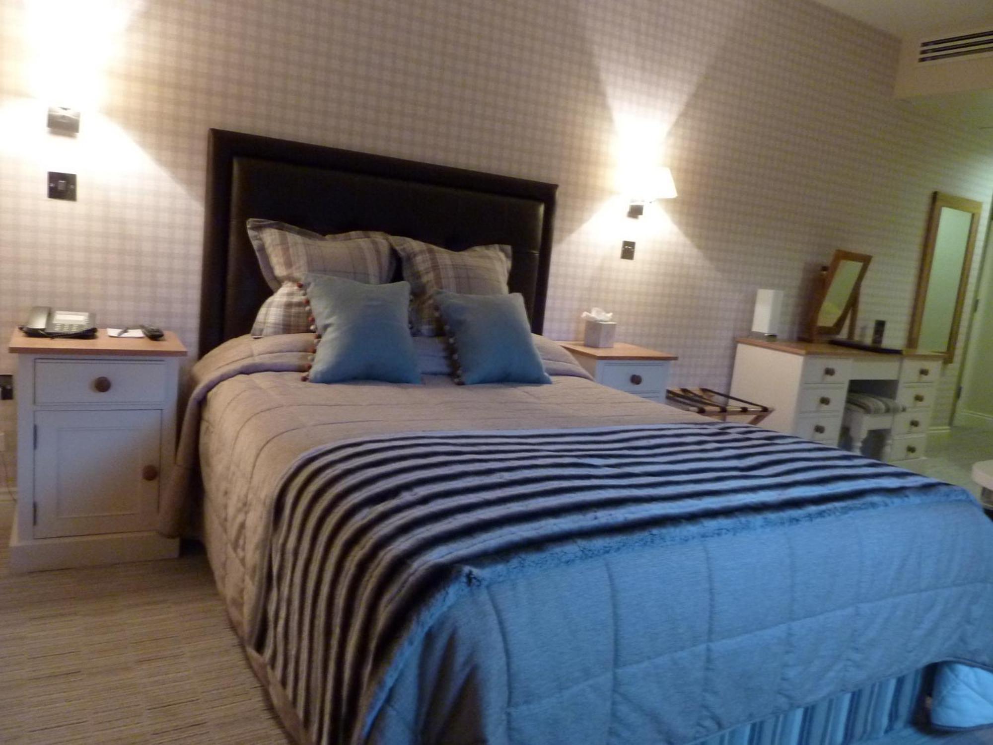 Orsett Hall Habitación foto
